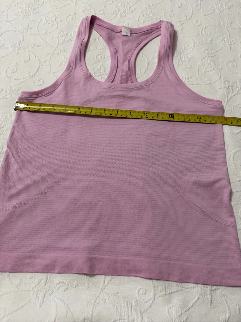 lululemon athletica Light Lilac Scoop Neck Tank - Picture 5 of 7